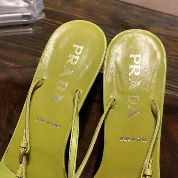 SOLD!  Sz 8.5  sweet vintage prada kitten heels - Picture 2 of 13